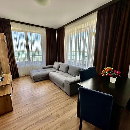 Aida Summer * Mamaia