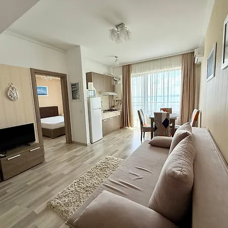 Apartment Aida Summer Mamaia